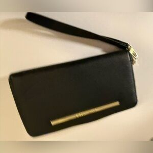 Steve Madden Black Wristlet Wallet